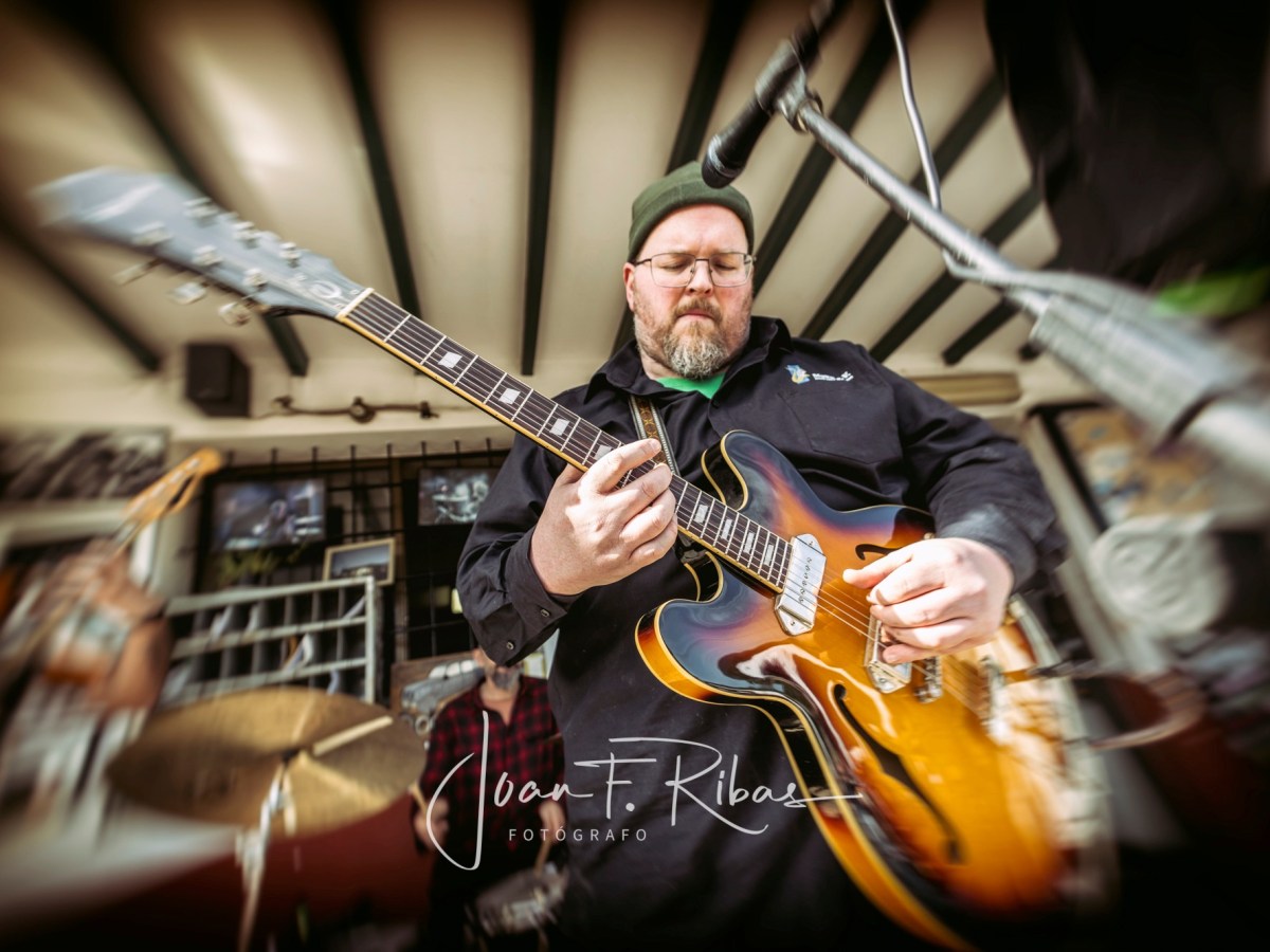 Running Turtles Ft: Guido Von&nbsp;Flockemberg